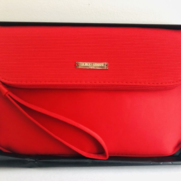 Giorgio Armani Red Beauty Bag - Picture 1 of 2